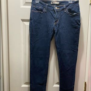 Levi skinny jeans size 29